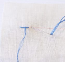 アウトラインステッチをしてみよう！【刺繍縫い方基本】 | 熊手ステッチ kumade-stitch